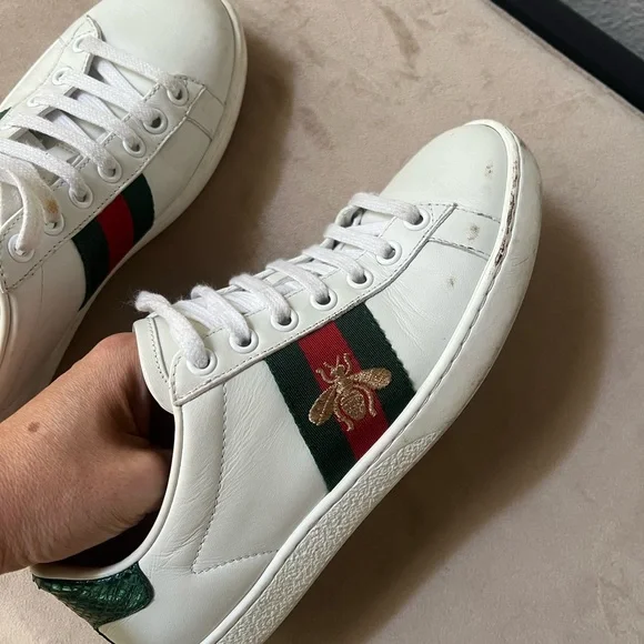 Gucci White Leather Sneakers with Green and Red Stripes s-l400.jpg main image 4